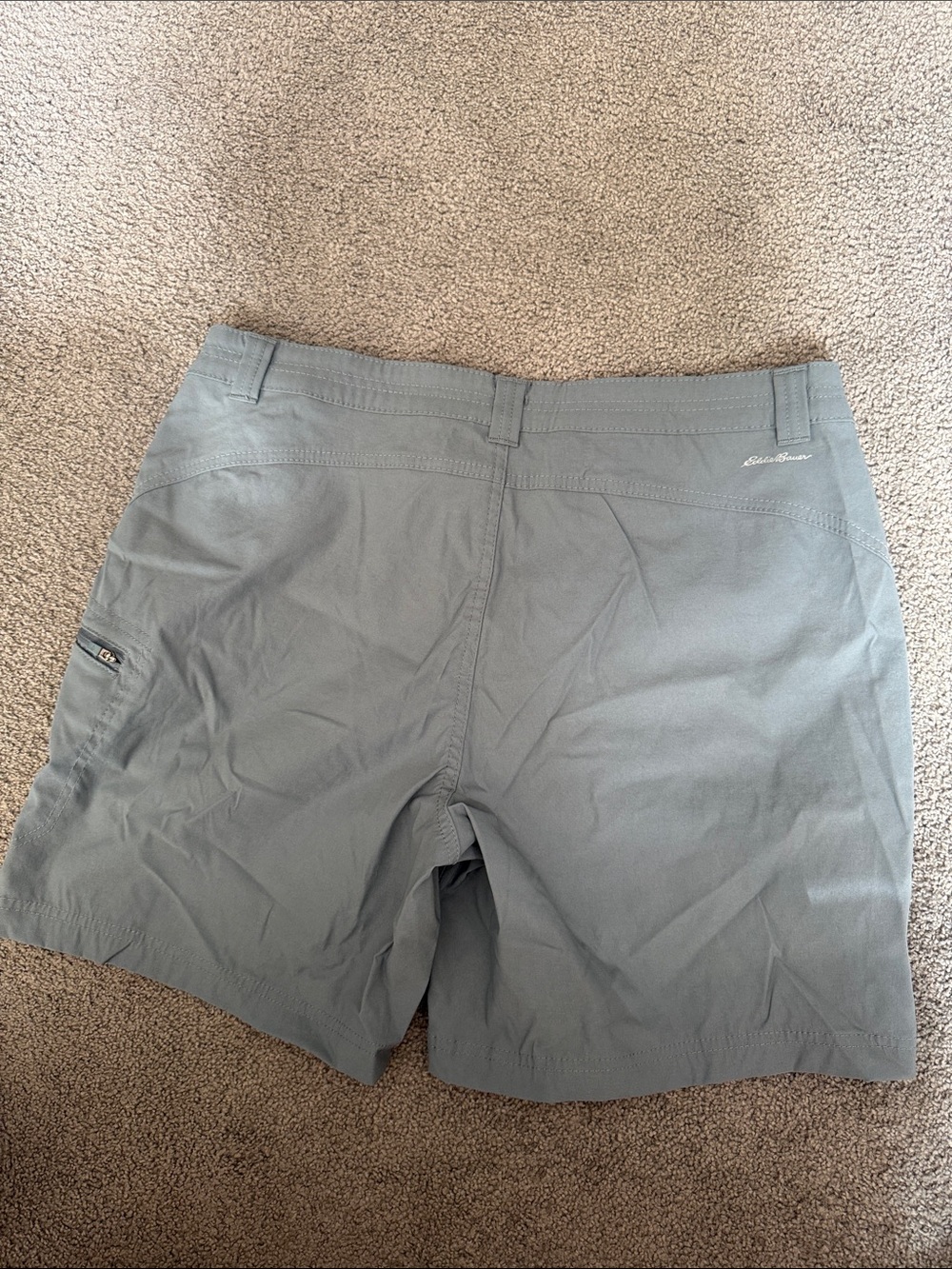 Eddie Bauer Women's Light Gray Outdoor Shorts. Zippered Cargo Pocket. Size 14 - Picture 8 of 11